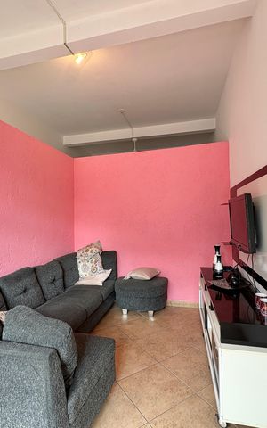 Casa à venda com 214m², 5 quartos e 5 vagas Casa à venda com 214m², 5 quartos e 5 vagasSala - Casa 2