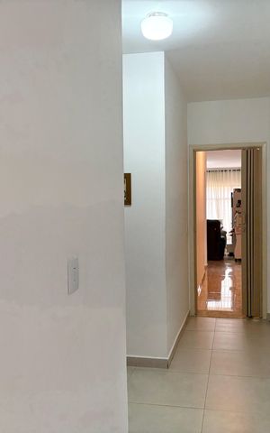 Casa à venda com 214m², 5 quartos e 5 vagas Casa à venda com 214m², 5 quartos e 5 vagasCorredor dos quartos - Casa 1