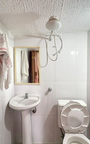 Casa à venda com 214m², 5 quartos e 5 vagas Casa à venda com 214m², 5 quartos e 5 vagasBanheiro de serviço