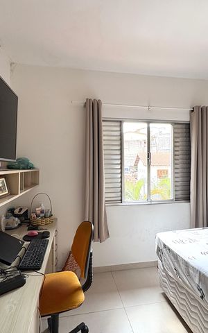Casa à venda com 214m², 5 quartos e 5 vagas Casa à venda com 214m², 5 quartos e 5 vagasQuarto 2 - Casa 1