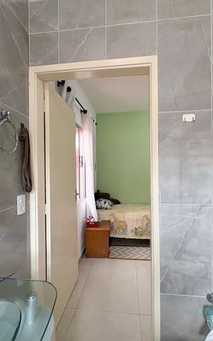 Casa à venda com 214m², 5 quartos e 5 vagas Casa à venda com 214m², 5 quartos e 5 vagasBanheiro da Suíte - Casa 1
