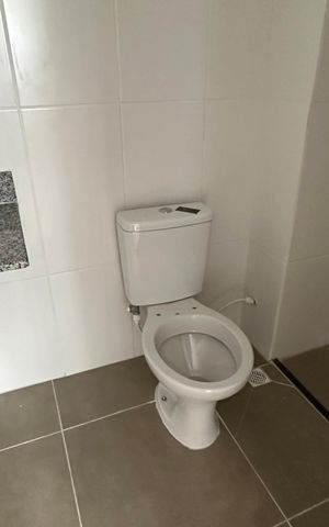 Apartamento para alugar com 67m², 2 quartos e 1 vaga Apartamento para alugar com 67m², 2 quartos e 1 vagaBanheiro do Quarto 2