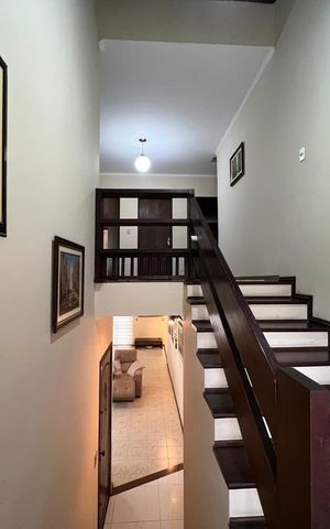 Casa à venda com 343m², 5 quartos e 4 vagas