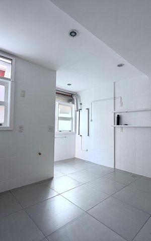 Casa de condomínio à venda com 220m², 3 quartos e 2 vagas Casa de condomínio à venda com 220m², 3 quartos e 2 vagasCozinha