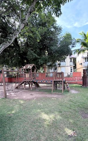 Casa de condomínio à venda com 220m², 3 quartos e 2 vagas Casa de condomínio à venda com 220m², 3 quartos e 2 vagasÁrea comum