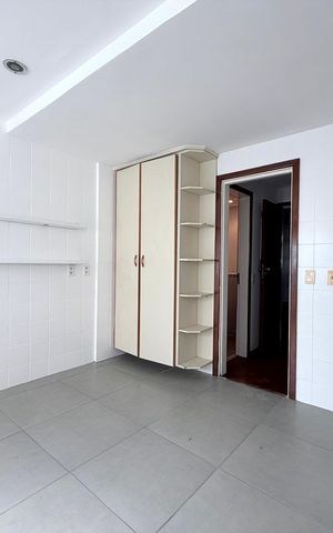 Casa de condomínio à venda com 220m², 3 quartos e 2 vagas Casa de condomínio à venda com 220m², 3 quartos e 2 vagasCozinha