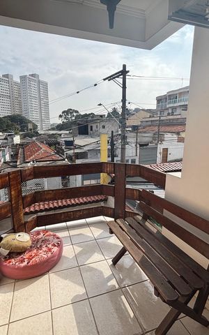 Casa à venda com 300m², 5 quartos e 5 vagas Casa à venda com 300m², 5 quartos e 5 vagasVista da varanda