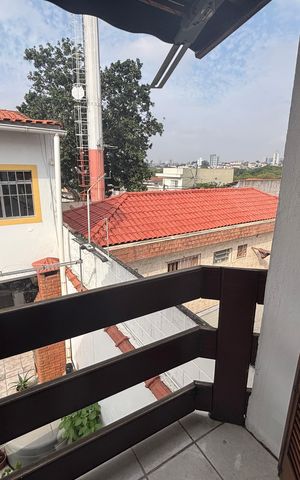 Casa à venda com 300m², 5 quartos e 5 vagas Casa à venda com 300m², 5 quartos e 5 vagasVista varanda
