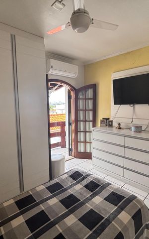Casa à venda com 300m², 5 quartos e 5 vagas Casa à venda com 300m², 5 quartos e 5 vagasQuarto 2