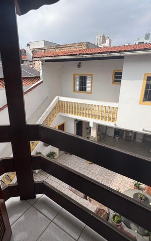 Casa à venda com 300m², 5 quartos e 5 vagas Casa à venda com 300m², 5 quartos e 5 vagasVista varanda