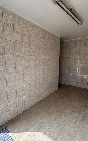 Casa à venda com 300m², 5 quartos e 5 vagas Casa à venda com 300m², 5 quartos e 5 vagasSala/cozinha