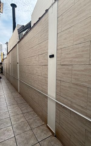 Casa à venda com 300m², 5 quartos e 5 vagas Casa à venda com 300m², 5 quartos e 5 vagasCorredor