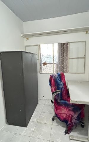 Casa à venda com 191m², 5 quartos e sem vagaEscritório