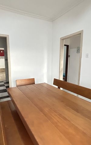 Casa à venda com 191m², 5 quartos e sem vagaSala