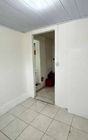 Casa à venda com 191m², 5 quartos e sem vagaQuarto 4
