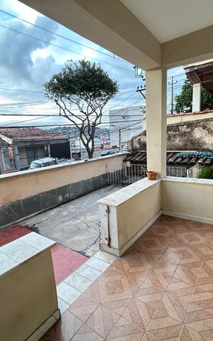 Casa à venda com 191m², 5 quartos e sem vagaÁrea comum