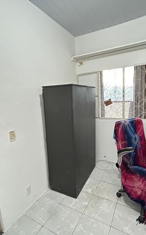Casa à venda com 191m², 5 quartos e sem vagaEscritório