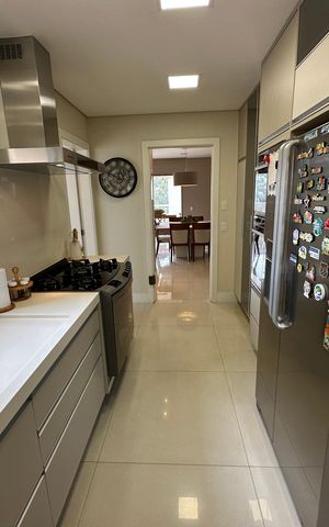 Apartamento à venda com 158m², 3 quartos e 3 vagas Apartamento à venda com 158m², 3 quartos e 3 vagasCozinha