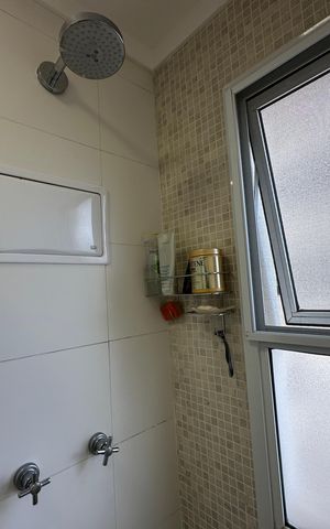 Apartamento à venda com 158m², 3 quartos e 3 vagas Apartamento à venda com 158m², 3 quartos e 3 vagasBanheiro da Suíte 1