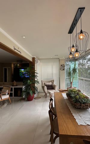 Apartamento à venda com 158m², 3 quartos e 3 vagas Apartamento à venda com 158m², 3 quartos e 3 vagasVaranda da Sala