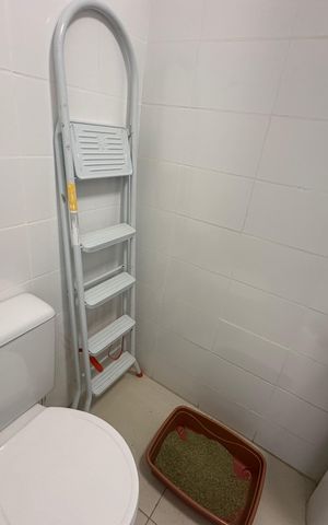 Apartamento à venda com 158m², 3 quartos e 3 vagas Apartamento à venda com 158m², 3 quartos e 3 vagasBanheiro de serviço