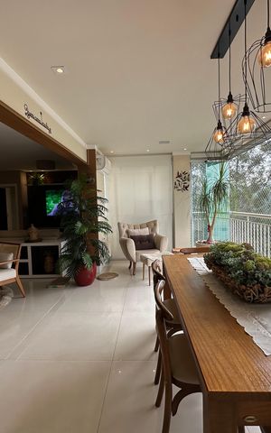 Apartamento à venda com 158m², 3 quartos e 3 vagas Apartamento à venda com 158m², 3 quartos e 3 vagasVaranda da Sala