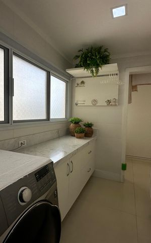 Apartamento à venda com 158m², 3 quartos e 3 vagas Apartamento à venda com 158m², 3 quartos e 3 vagasÁrea de Serviço