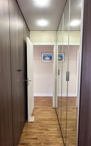Apartamento à venda com 158m², 3 quartos e 3 vagas Apartamento à venda com 158m², 3 quartos e 3 vagasCloset da suíte 3
