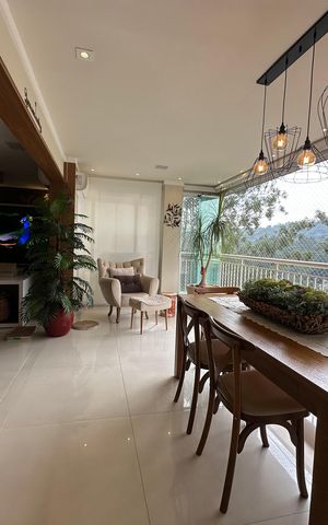 Apartamento à venda com 158m², 3 quartos e 3 vagas Apartamento à venda com 158m², 3 quartos e 3 vagasVaranda da Sala