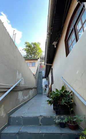 Casa para alugar com 50m², 1 quarto e sem vaga Casa para alugar com 50m², 1 quarto e sem vagaEntrada