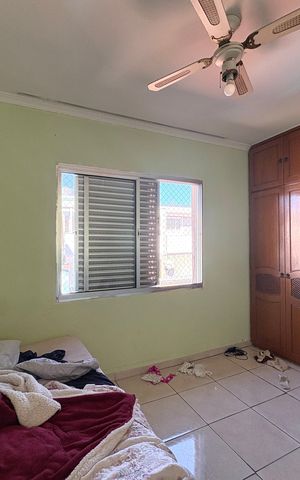 Casa à venda com 200m², 4 quartos e 2 vagas Casa à venda com 200m², 4 quartos e 2 vagasQuarto 4 - Casa 1