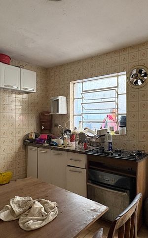 Casa à venda com 200m², 4 quartos e 2 vagas Casa à venda com 200m², 4 quartos e 2 vagasCozinha - Casa 2