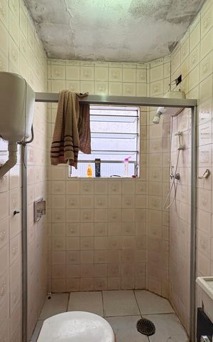 Casa à venda com 200m², 4 quartos e 2 vagas Casa à venda com 200m², 4 quartos e 2 vagasBanheiro - Casa 2