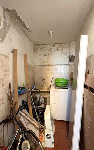 Casa à venda com 200m², 4 quartos e 2 vagas Casa à venda com 200m², 4 quartos e 2 vagasÁrea de Serviço - Casa 2