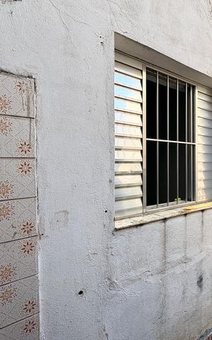 Casa à venda com 200m², 4 quartos e 2 vagas Casa à venda com 200m², 4 quartos e 2 vagasÁrea de Serviço - Casa 2