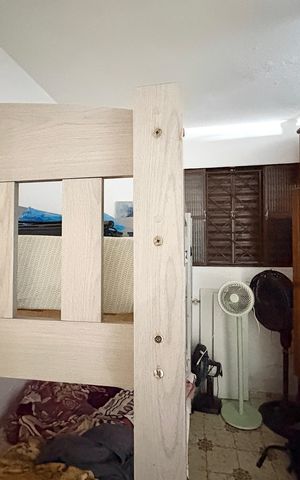 Casa à venda com 200m², 4 quartos e 2 vagas Casa à venda com 200m², 4 quartos e 2 vagasSala - Casa 3