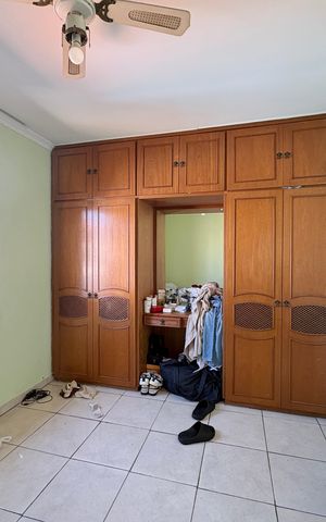 Casa à venda com 200m², 4 quartos e 2 vagas Casa à venda com 200m², 4 quartos e 2 vagasQuarto 4 - Casa 1