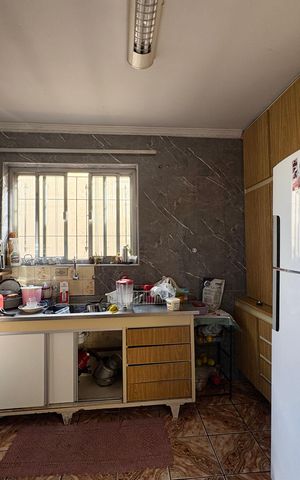 Casa à venda com 200m², 4 quartos e 2 vagas Casa à venda com 200m², 4 quartos e 2 vagasCozinha - Casa 1