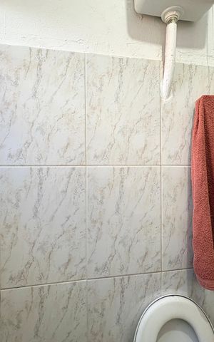 Casa à venda com 200m², 4 quartos e 2 vagas Casa à venda com 200m², 4 quartos e 2 vagasBanheiro - Casa 3