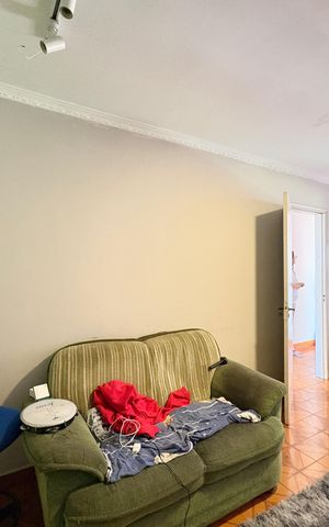 Casa à venda com 200m², 4 quartos e 2 vagas Casa à venda com 200m², 4 quartos e 2 vagasSala - Casa 1