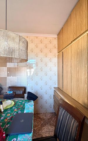 Casa à venda com 200m², 4 quartos e 2 vagas Casa à venda com 200m², 4 quartos e 2 vagasCopa - Casa 1