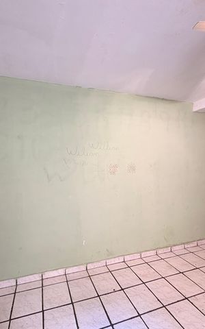Casa à venda com 200m², 4 quartos e 2 vagas Casa à venda com 200m², 4 quartos e 2 vagasSala - Casa 2