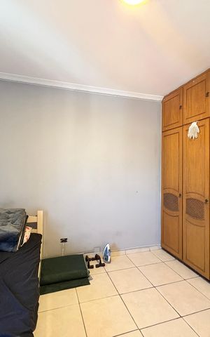Casa à venda com 200m², 4 quartos e 2 vagas Casa à venda com 200m², 4 quartos e 2 vagasQuarto 2 - Casa 1