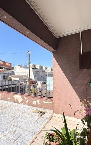 Casa à venda com 200m², 4 quartos e 2 vagas Casa à venda com 200m², 4 quartos e 2 vagasQuintal - Casa 1