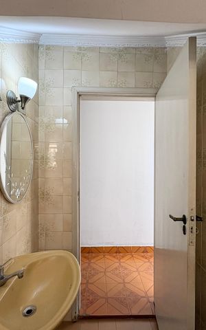 Casa à venda com 200m², 4 quartos e 2 vagas Casa à venda com 200m², 4 quartos e 2 vagasLavabo - Casa 1