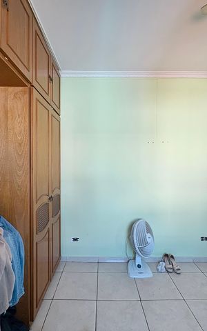 Casa à venda com 200m², 4 quartos e 2 vagas Casa à venda com 200m², 4 quartos e 2 vagasQuarto 4 - Casa 1