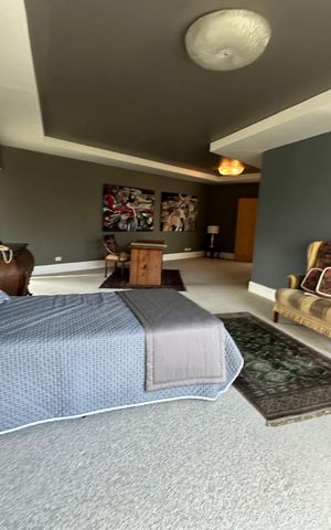 Casa de condomínio à venda com 936m², 4 quartos e 8 vagas Casa de condomínio à venda com 936m², 4 quartos e 8 vagasSuíte 1