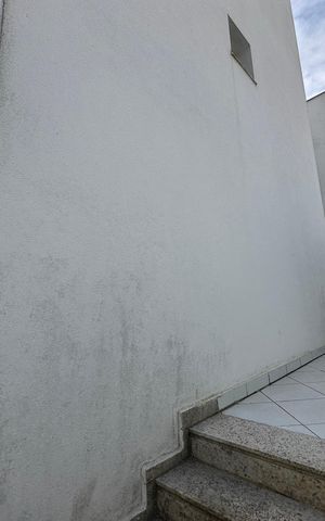 Casa de condomínio à venda com 936m², 4 quartos e 8 vagas Casa de condomínio à venda com 936m², 4 quartos e 8 vagasQuintal