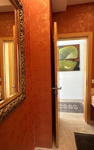 Casa de condomínio à venda com 936m², 4 quartos e 8 vagas Casa de condomínio à venda com 936m², 4 quartos e 8 vagasLavabo