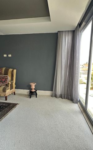 Casa de condomínio à venda com 936m², 4 quartos e 8 vagas Casa de condomínio à venda com 936m², 4 quartos e 8 vagasSuíte 1